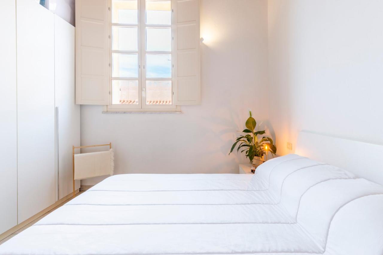 Castello Attic Sunset Terrace Appartement Cagliari Buitenkant foto