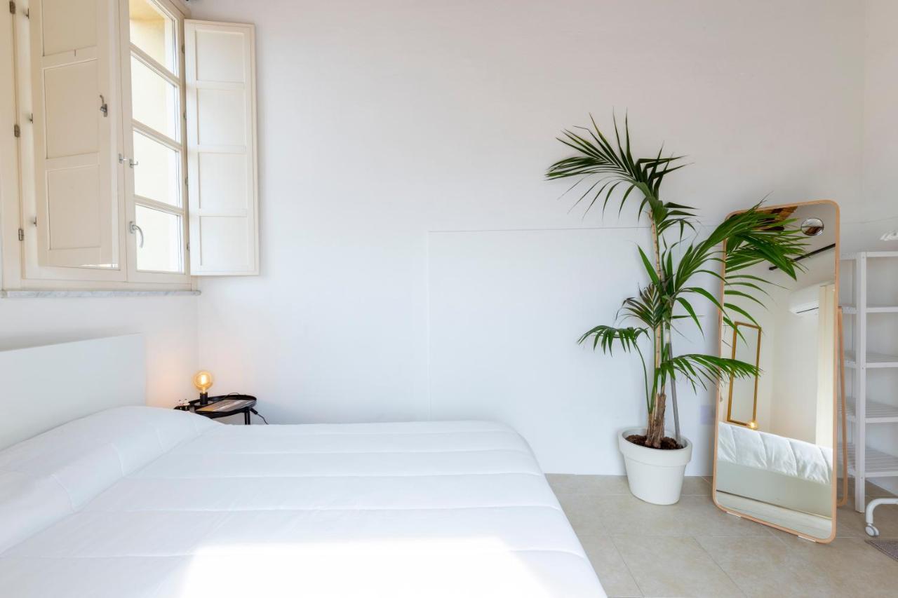 Castello Attic Sunset Terrace Appartement Cagliari Buitenkant foto