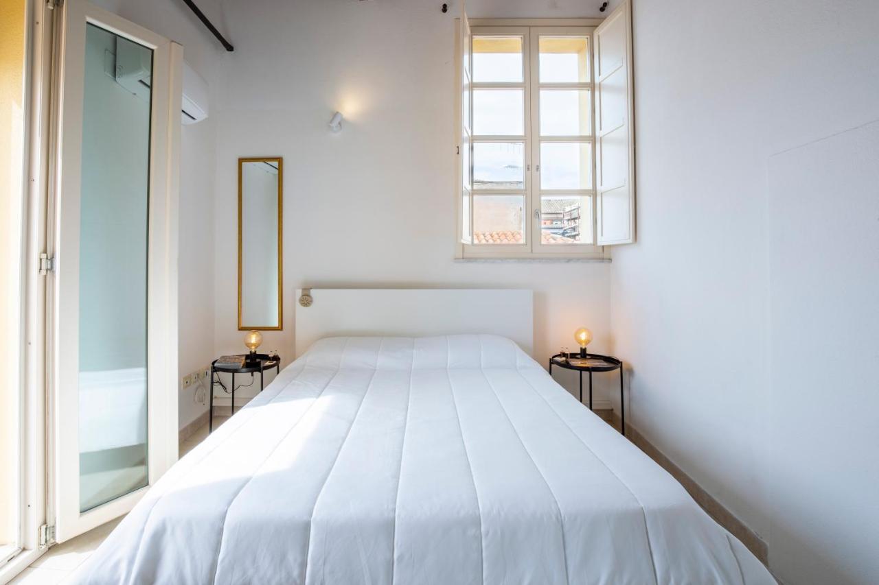 Castello Attic Sunset Terrace Appartement Cagliari Buitenkant foto