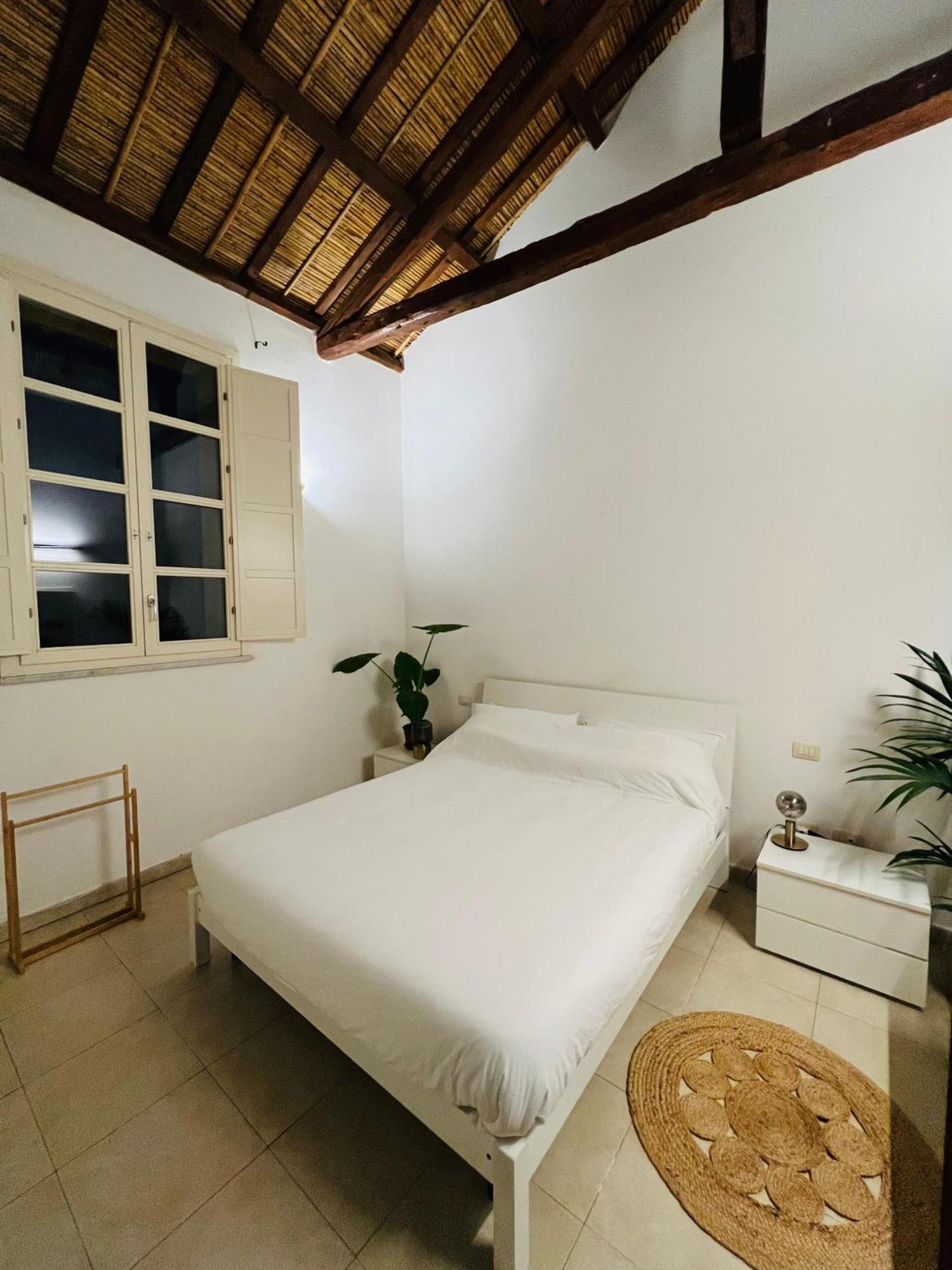 Castello Attic Sunset Terrace Appartement Cagliari Buitenkant foto