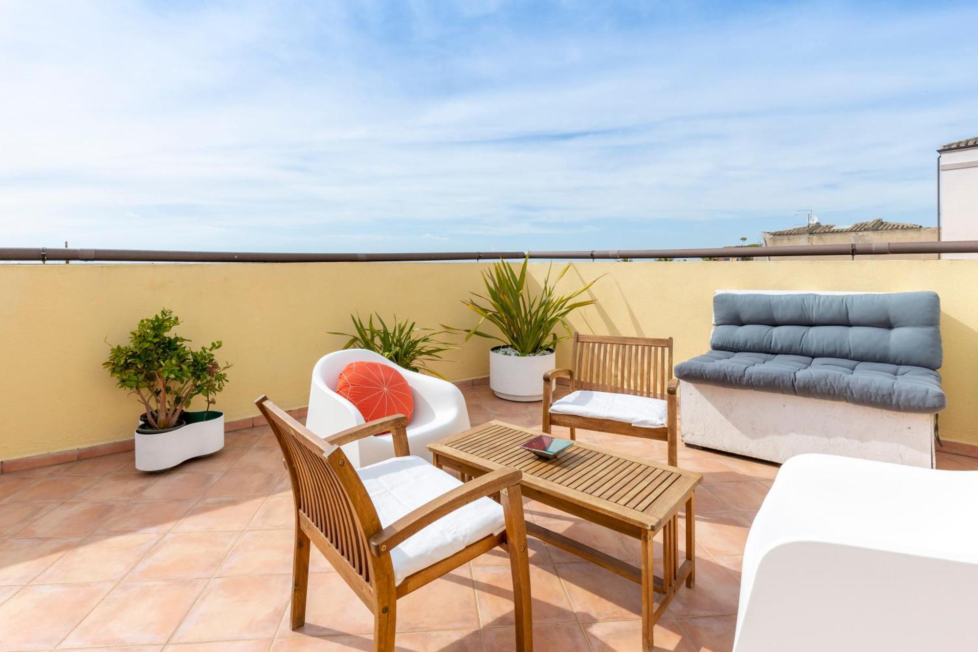 Castello Attic Sunset Terrace Appartement Cagliari Buitenkant foto